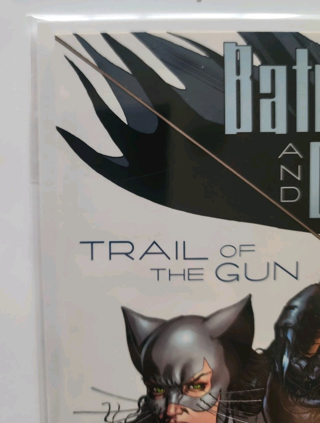 Batman And Catwoman Trail Of The Gun #2 Near Mint Eb-2