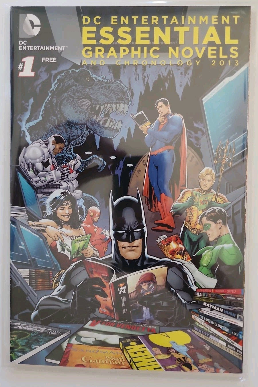 Dc Entertainment Essential Graphic Novels And Chronology #1  Dc  2013 Nm+ Eb-2 