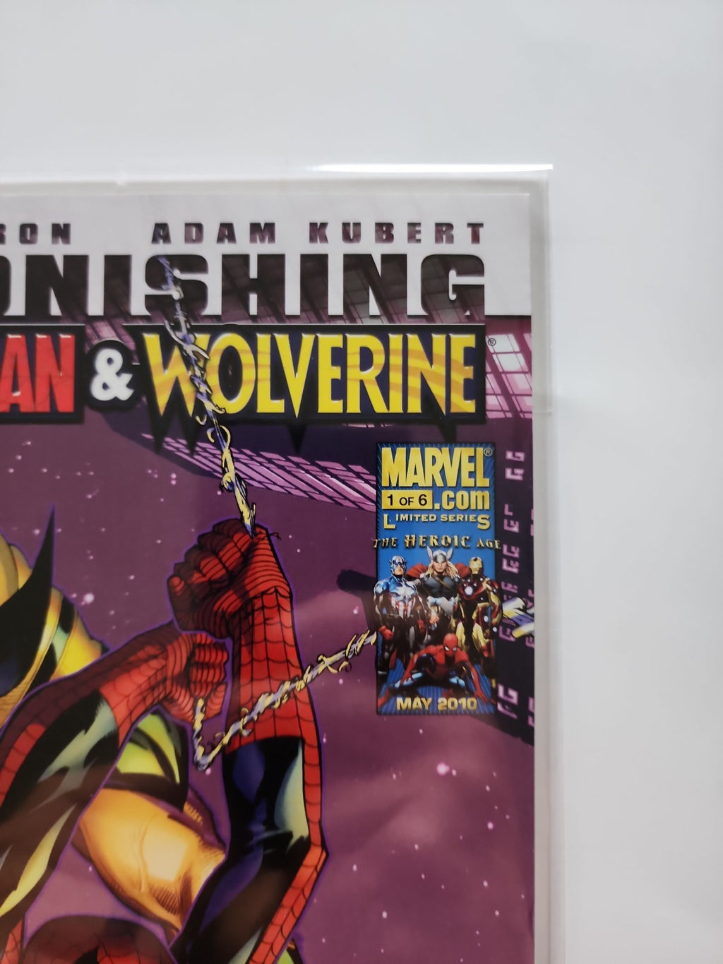 Astonishing Spider-man and Wolverine #1  MARVEL Comics 2010 NM Eb-2